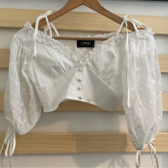 White Cropped cottagecore shirt - Picture 1 of 3